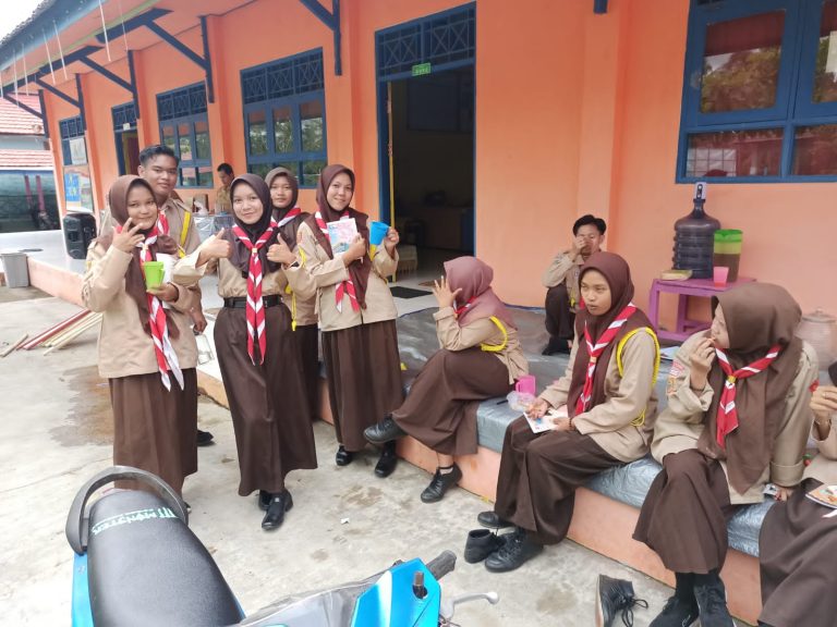 Peningkatan pengetahuan dan teknik kepramukaan melalui Kegiatan ” Orientasi Dewan ambalan Gudep pangkalan SMAN 1 Jelai”